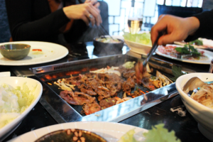 Cuisinez vos propres plats au restaurant lyonnais Coréen Barbecue
